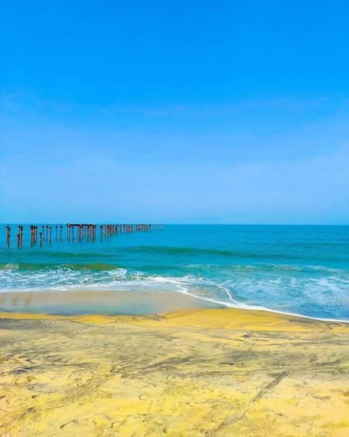 Golden Beach Home Stay Alappuzha Exteriör bild