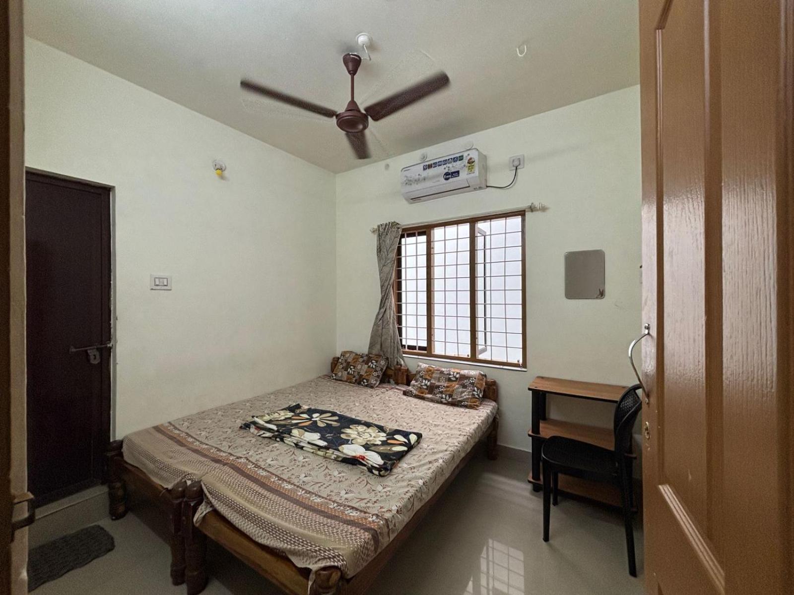 Golden Beach Home Stay Alappuzha Exteriör bild